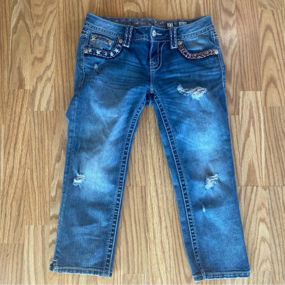 Miss Me Jeans Women’s Capri USA Themed Size 27 Low Rise Embroidered Distressed